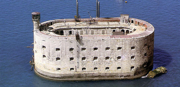  camping near the fort boyard in oléron, france